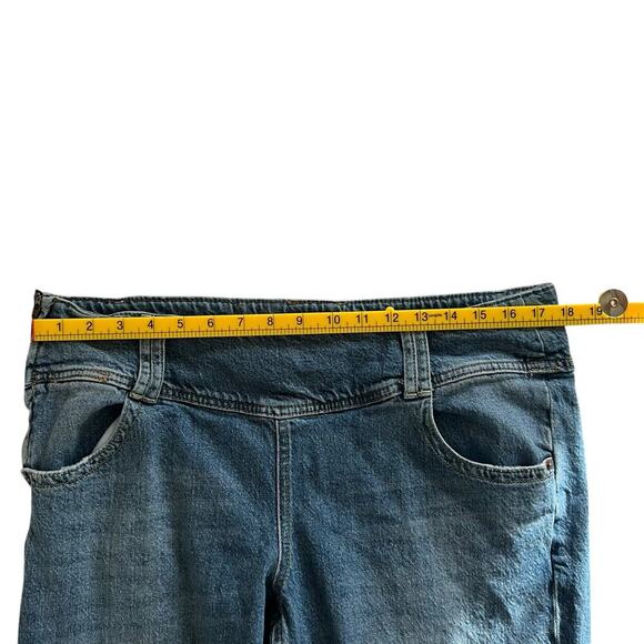 BDG Urban Outfitters Women Micro Bootcut Jeans Medium Wash Size 34 - Picture 9 of 11